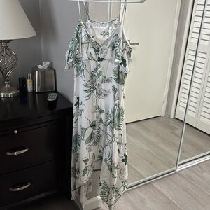 💚🌸 Floral NY&CO Sundress 🌷🍃